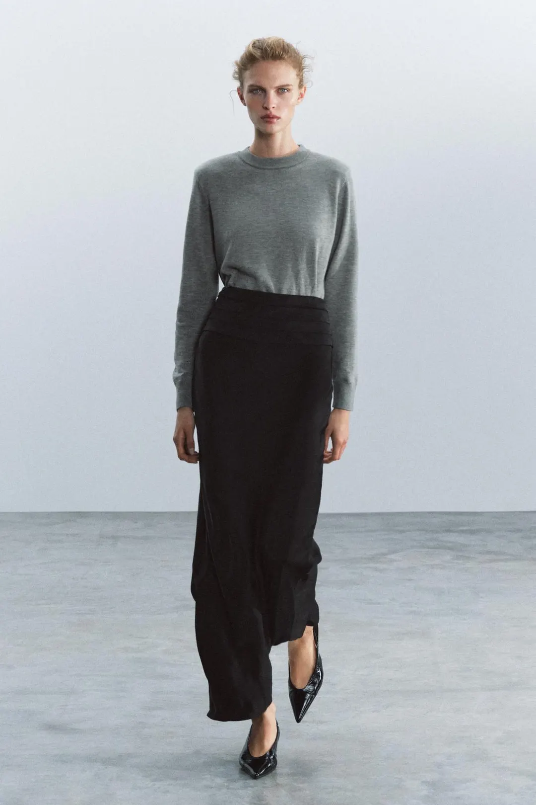 Трикотажный свитер с подплечниками, Zara