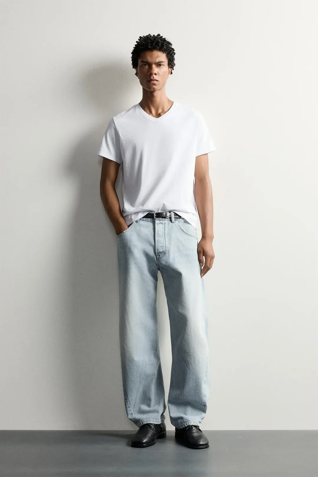 Джинсы свободного кроя с закрученными швами, Zara
