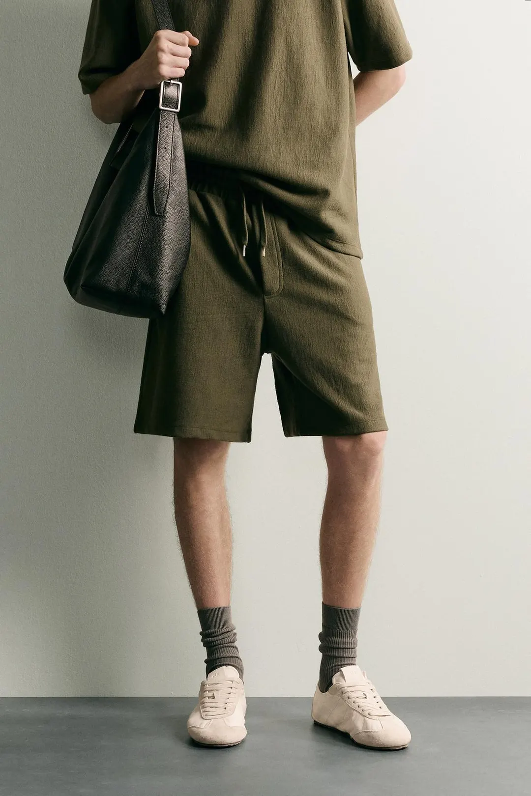 Фактурные бермуды-джоггеры, Zara