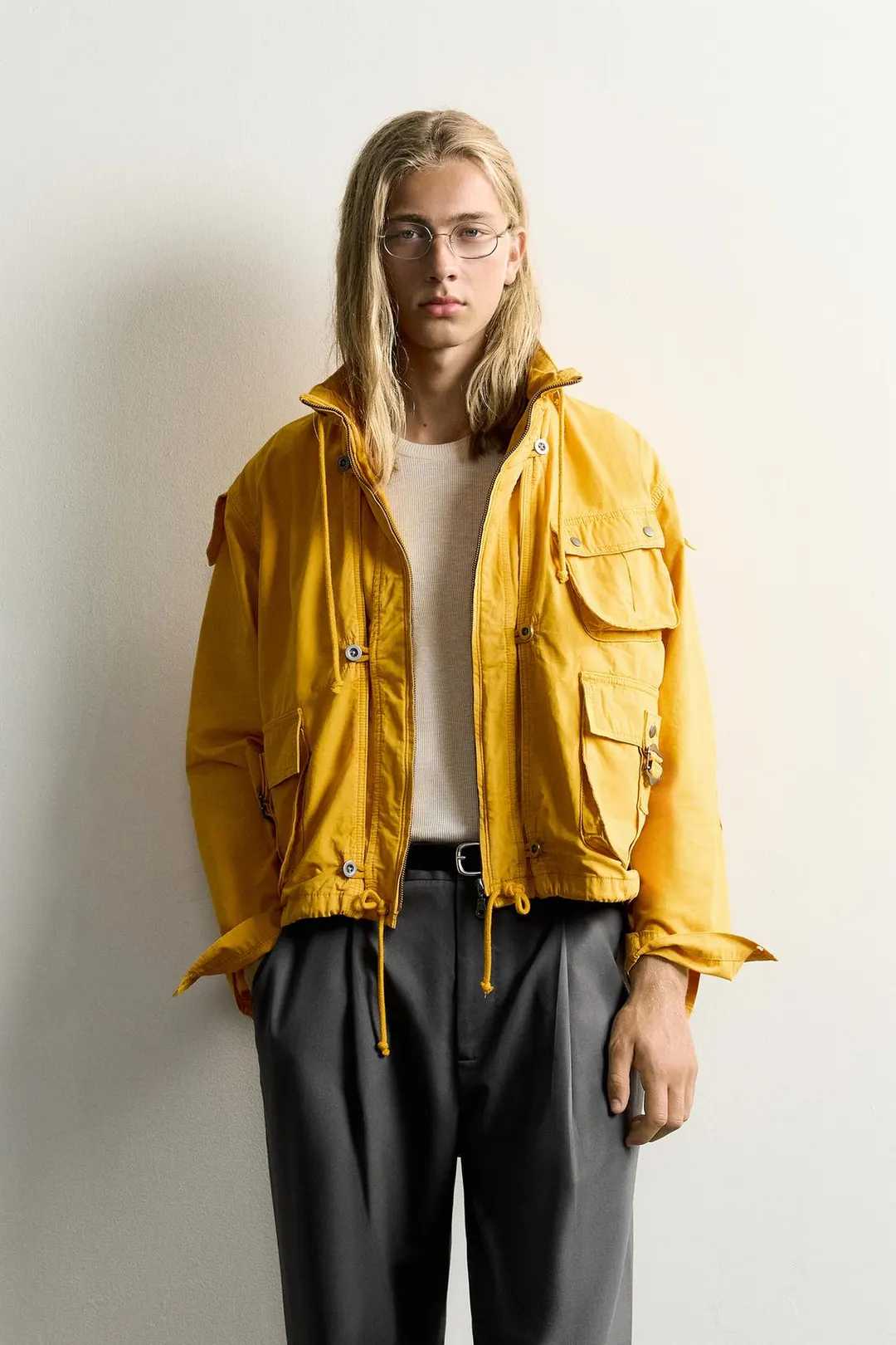 Укороченная куртка в утилитарном стиле, Zara