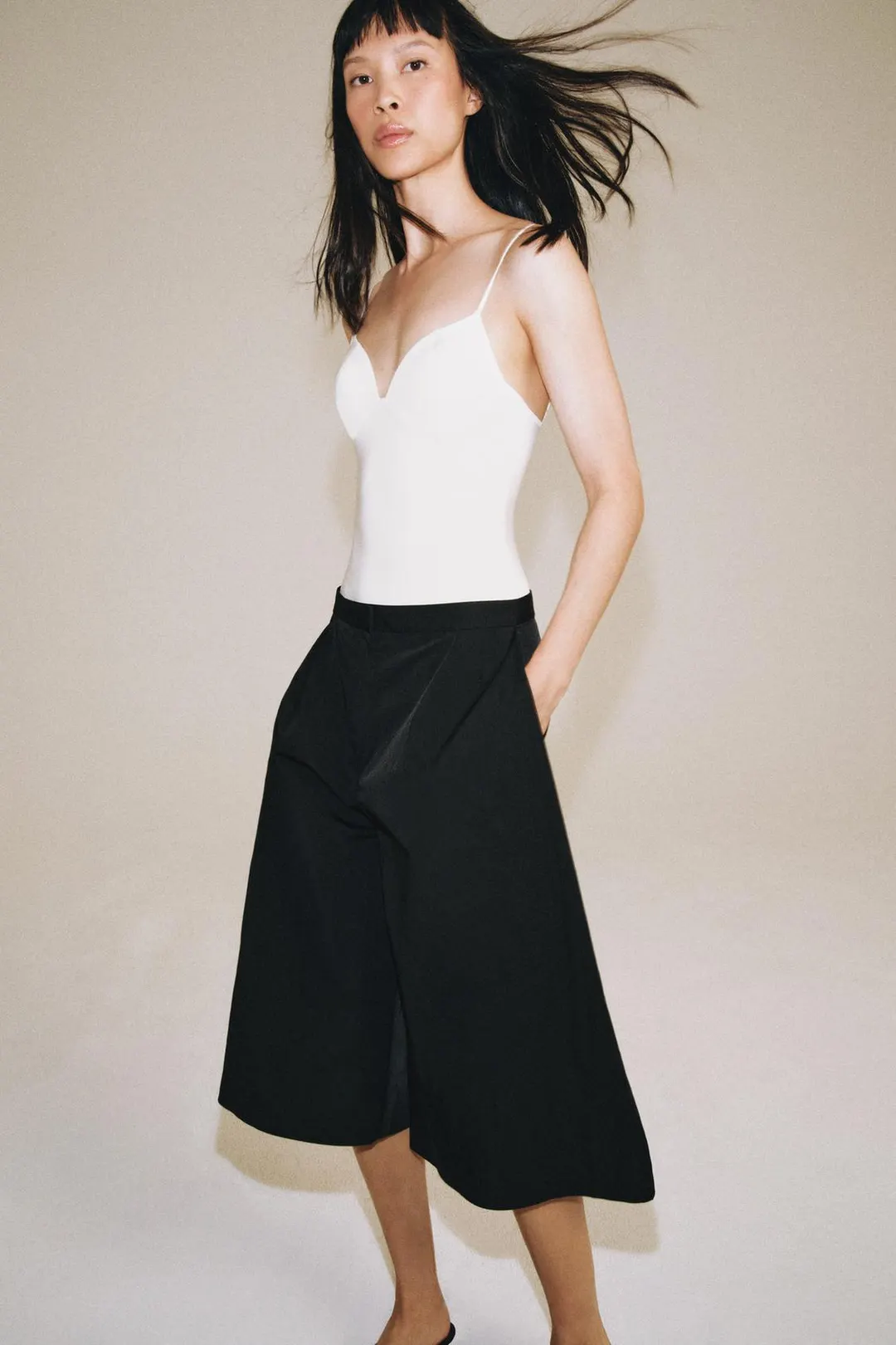 Боди с вырезом сердечком, Zara