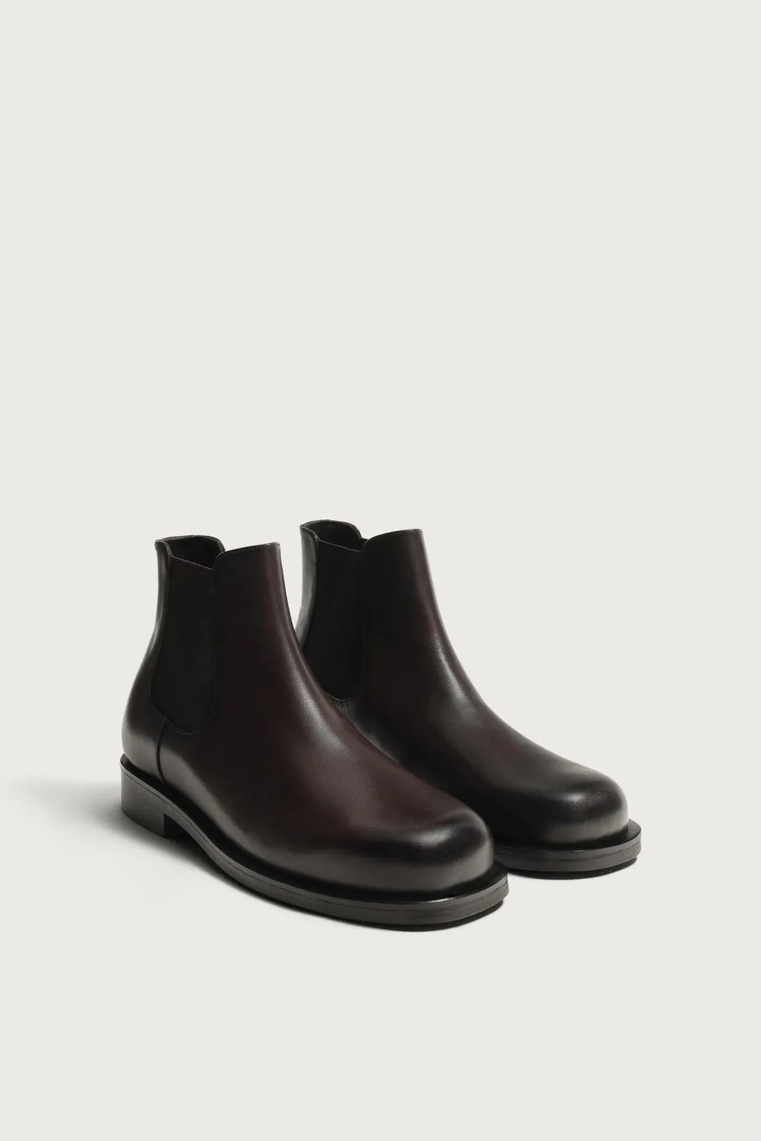Кожаные сапоги, Zara