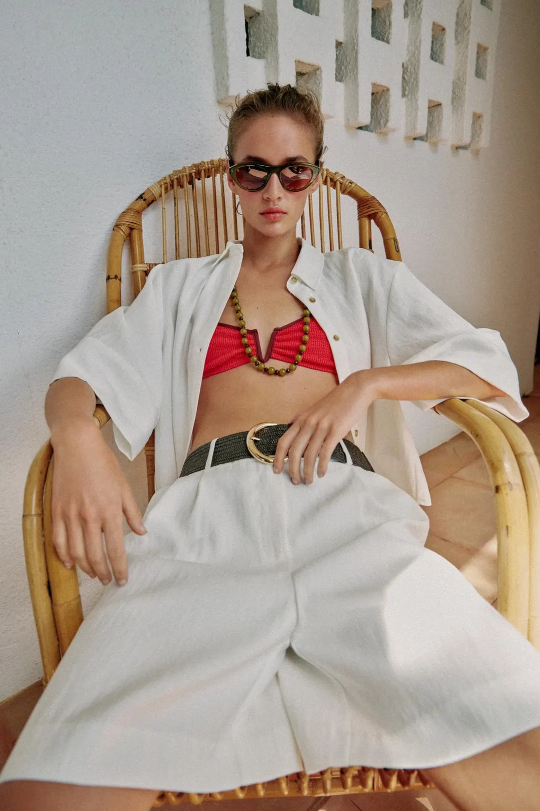Бермуды с защипами и поясом, Zara
