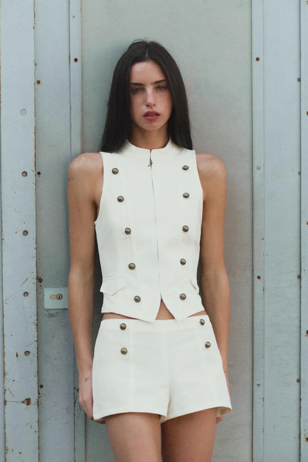Топ на молнии с пуговицами, Zara