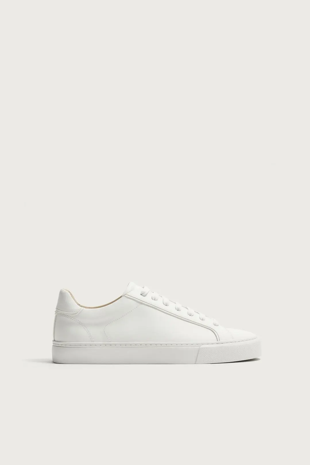 Минималистичные кроссовки, Zara