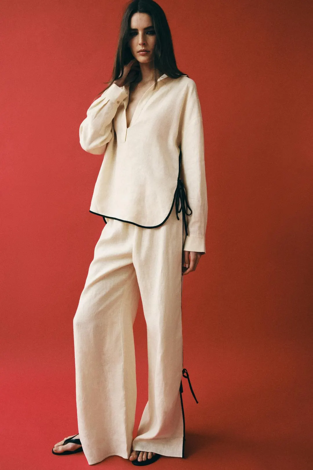 Брюки ZW Collection из 100% льна с отделкой, Zara