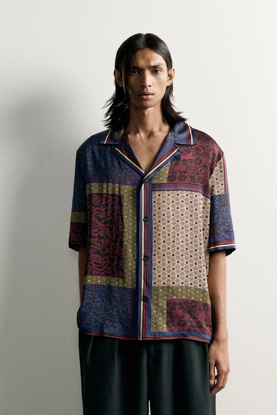 Рубашка струящаяся с комбинированным принтом Limited Edition, Zara