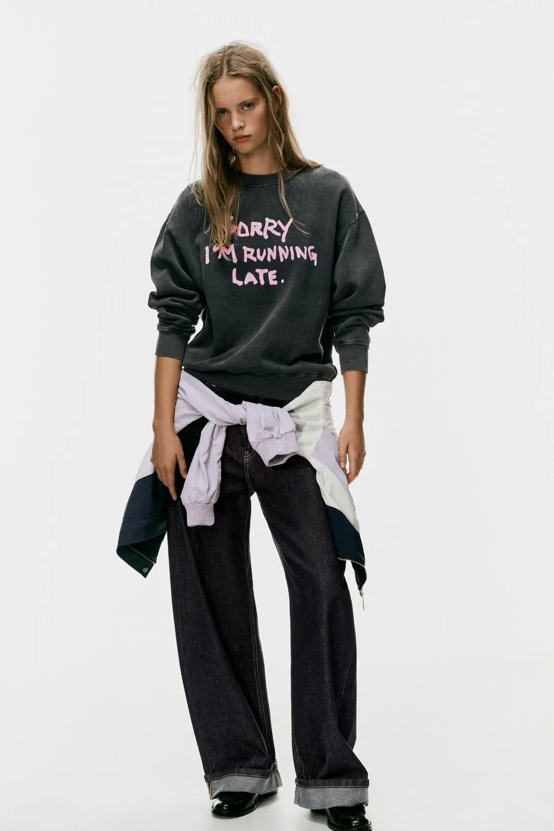 Толстовка с выцветшей надписью, Zara