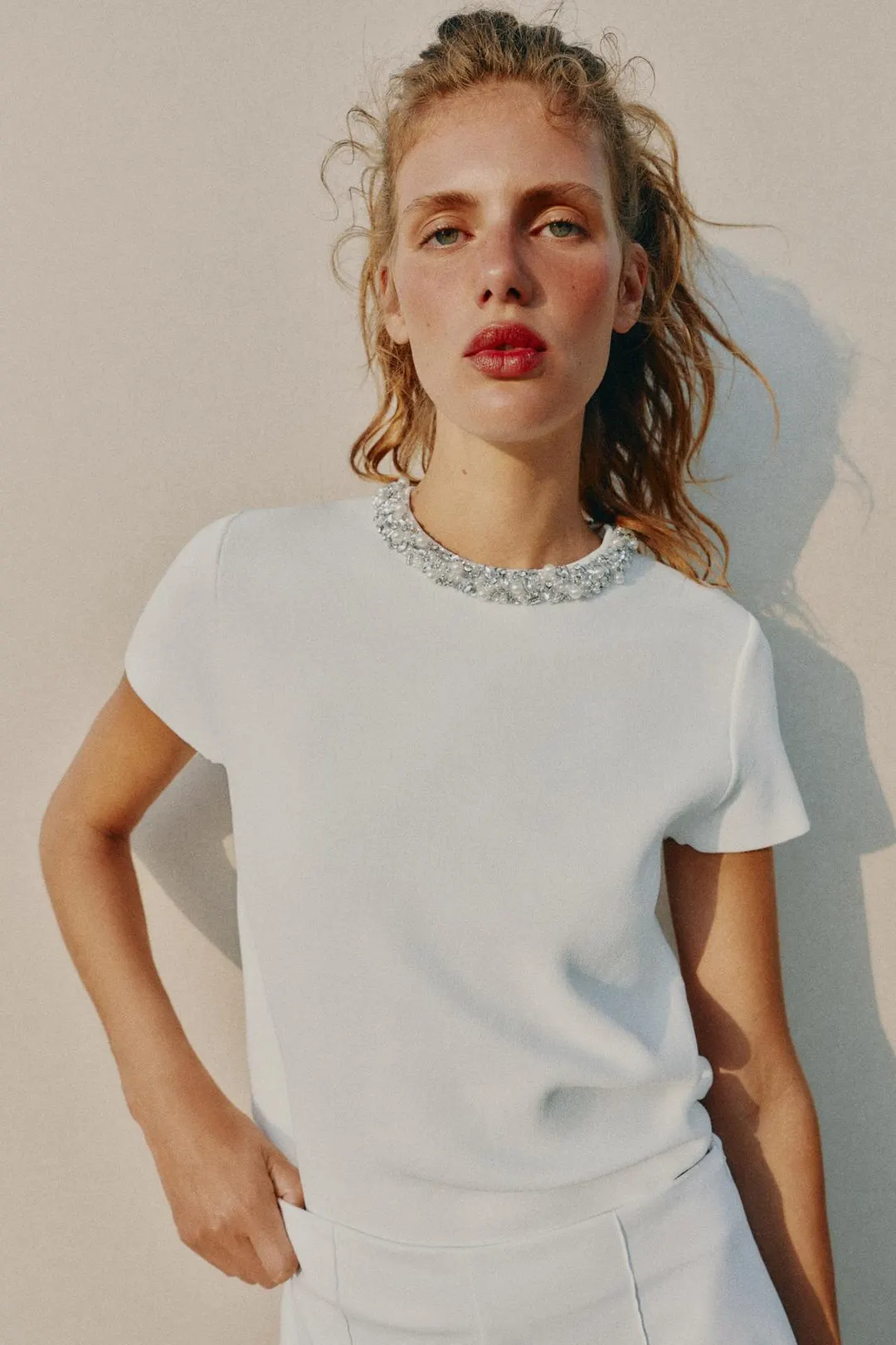 Трикотажный топ с декоративными бусинами, Zara