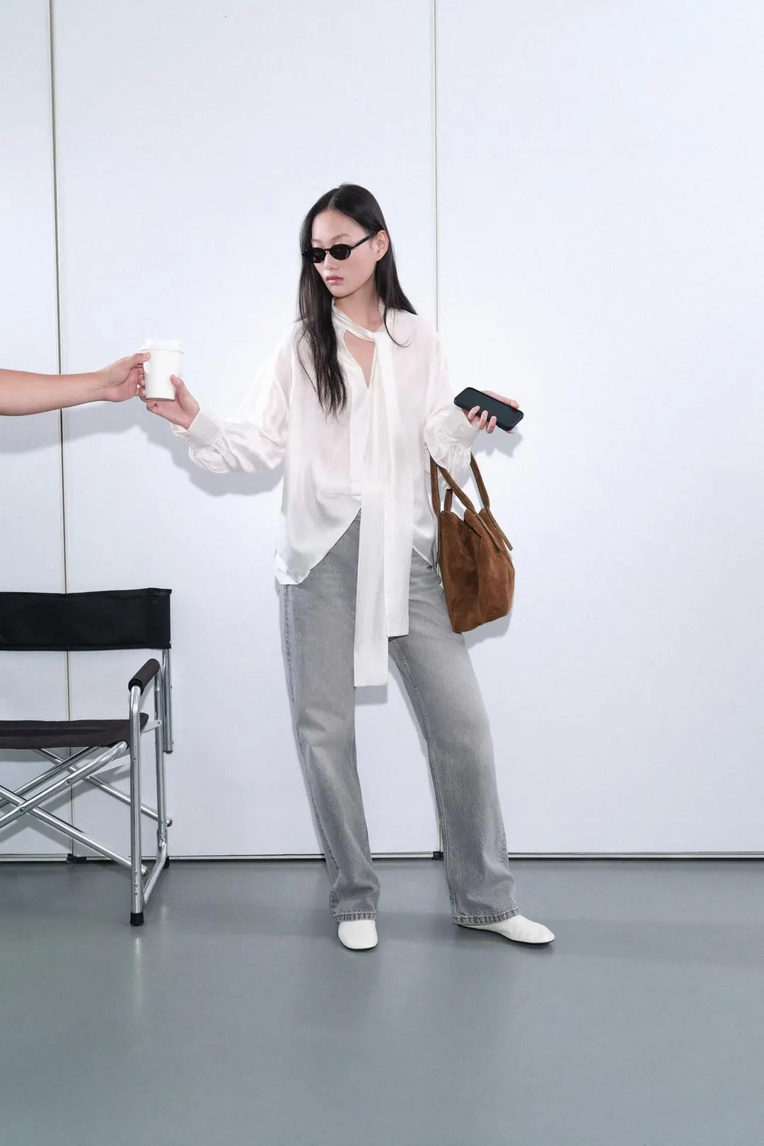 Атласная блузка с завязками ZW Collection, Zara