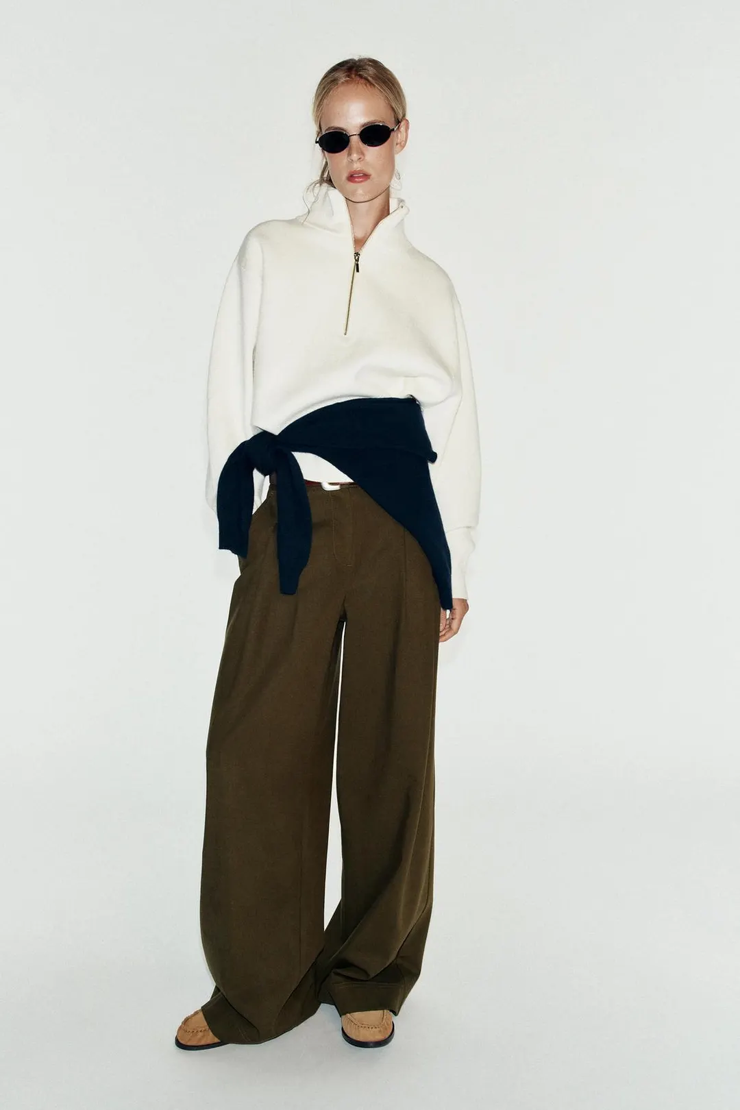 Лоферы из замшевого спилка со сборками, Zara