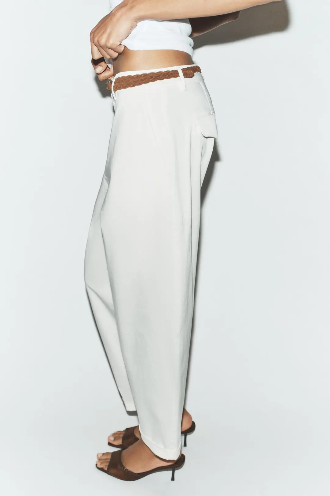 Брюки чинос с плетеным ремнем, Zara