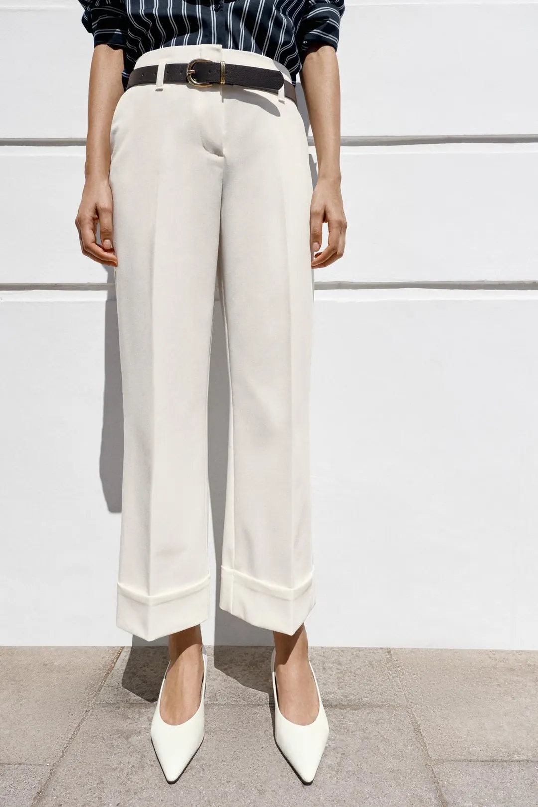 Брюки с отворотами и ремнем, Zara