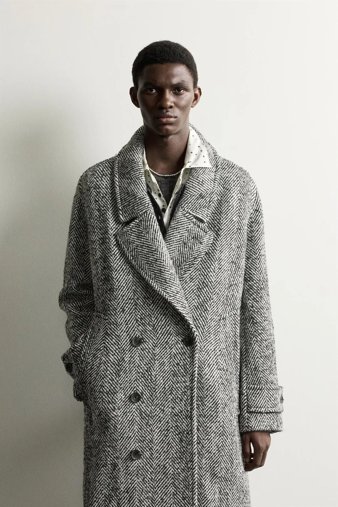 Пальто оверсайз с узором в елочку, Zara