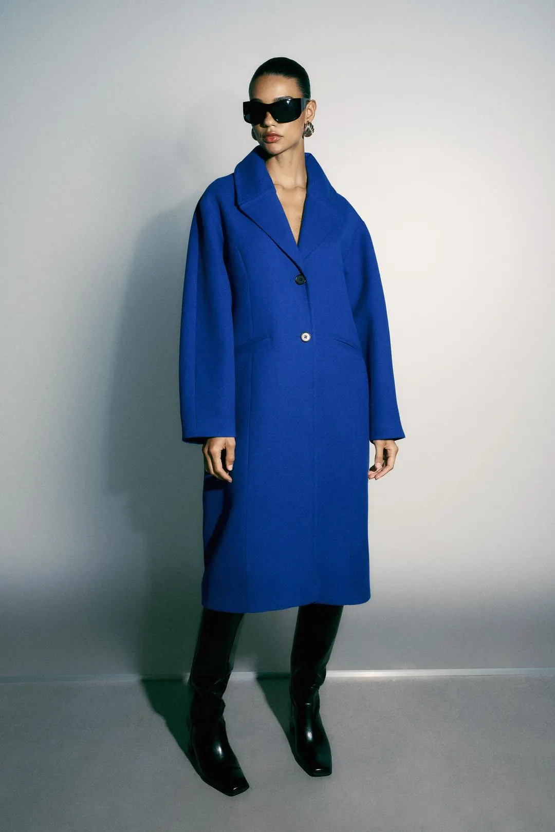 Пальто оверсайз со спущенными плечами, Zara