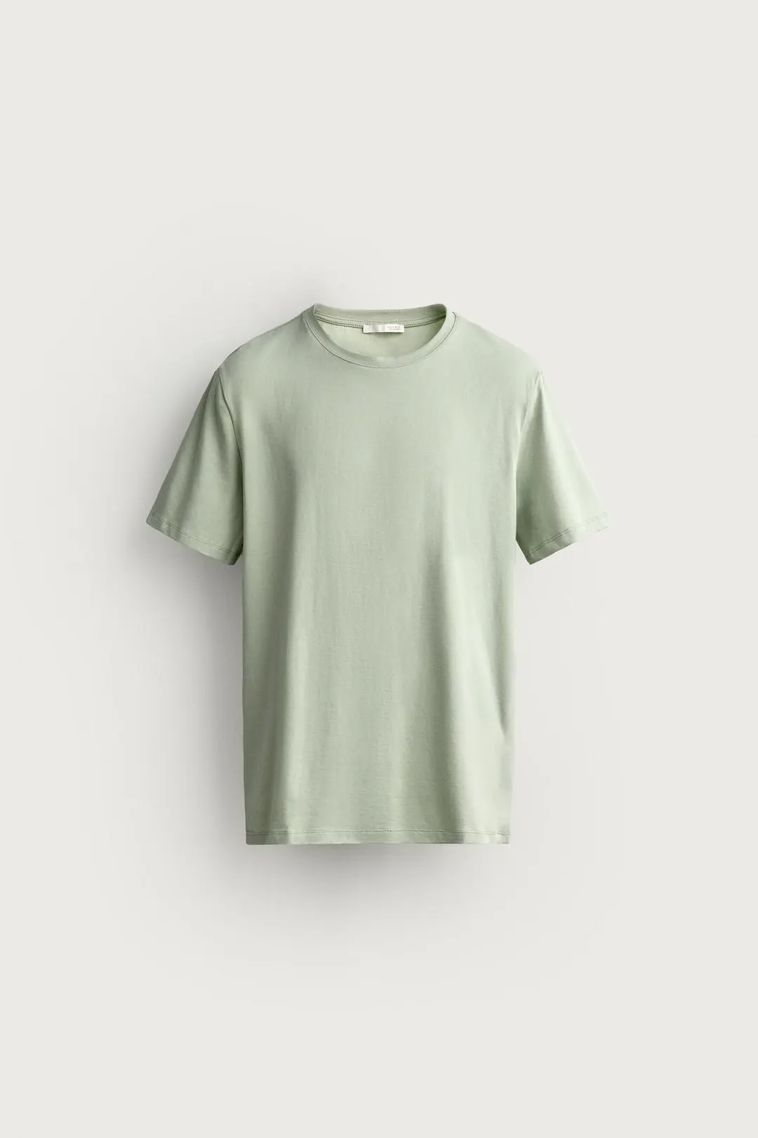 Базовая футболка slim fit /01, Zara