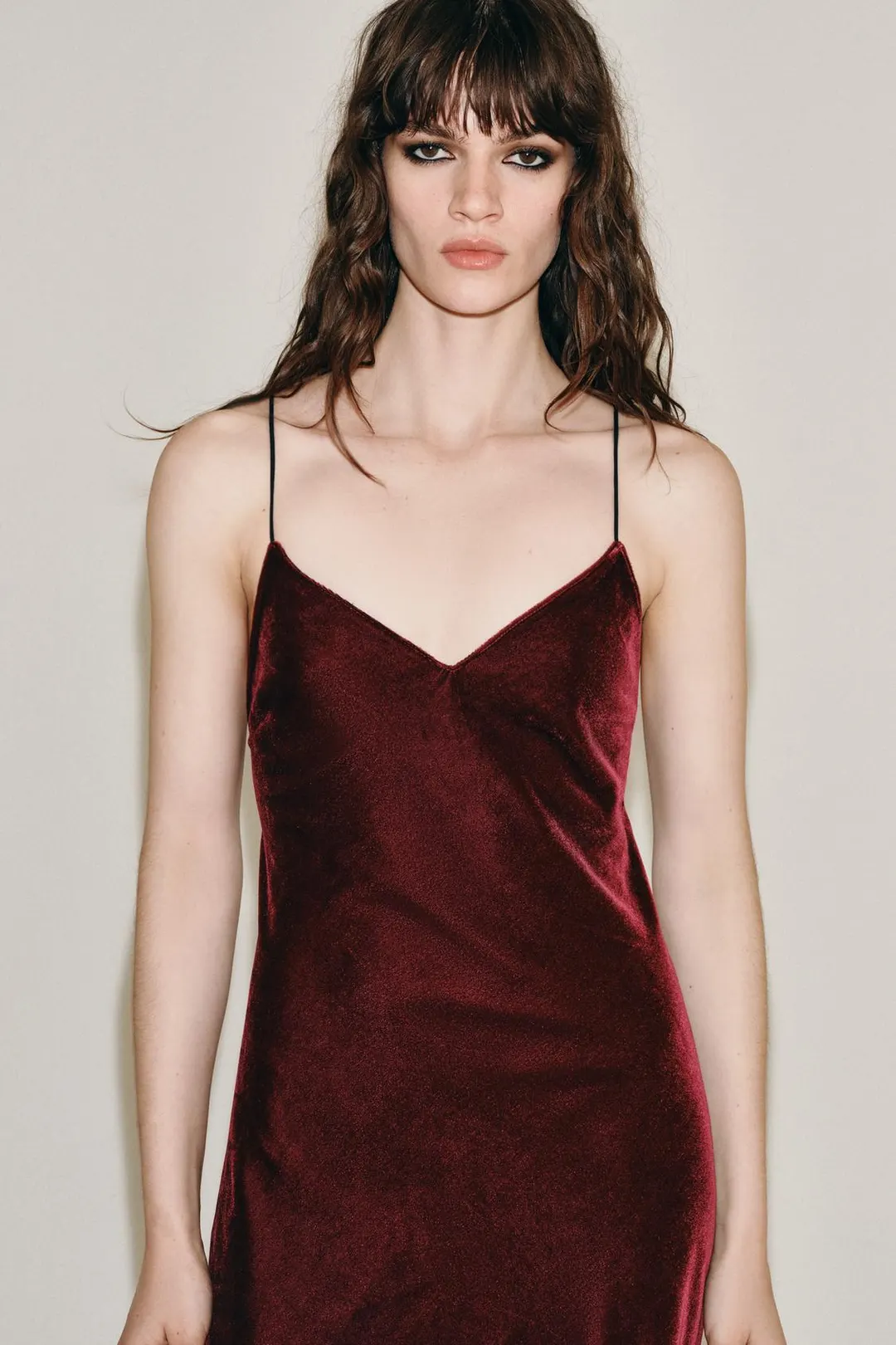 Платье ZW Collection из бархата и кружева, Zara