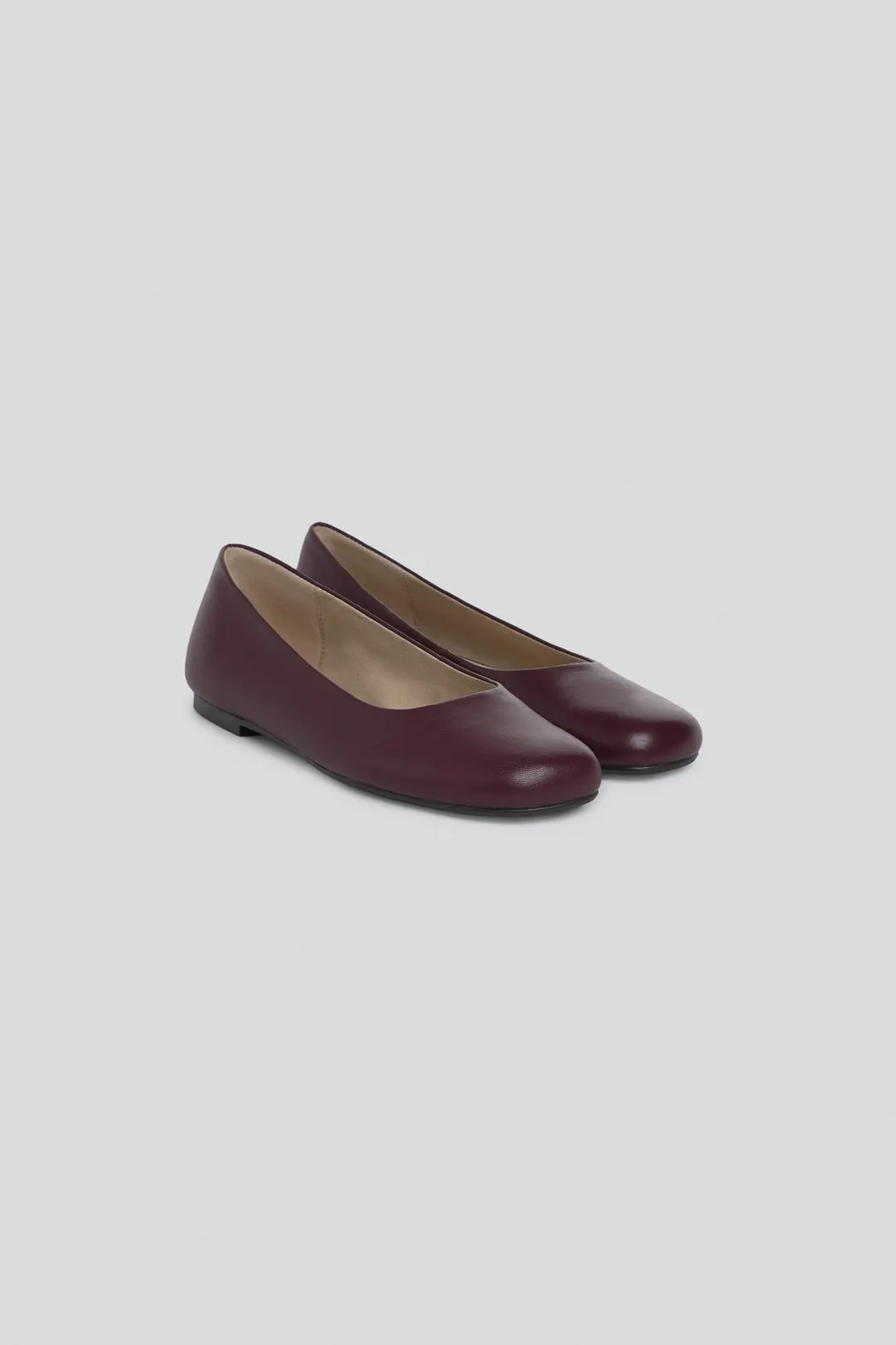 Балетки кожаные на плоской подошве Limited Edition, Zara