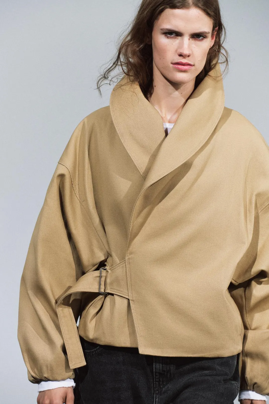 Укороченная куртка с пряжкой ZW Collection, Zara
