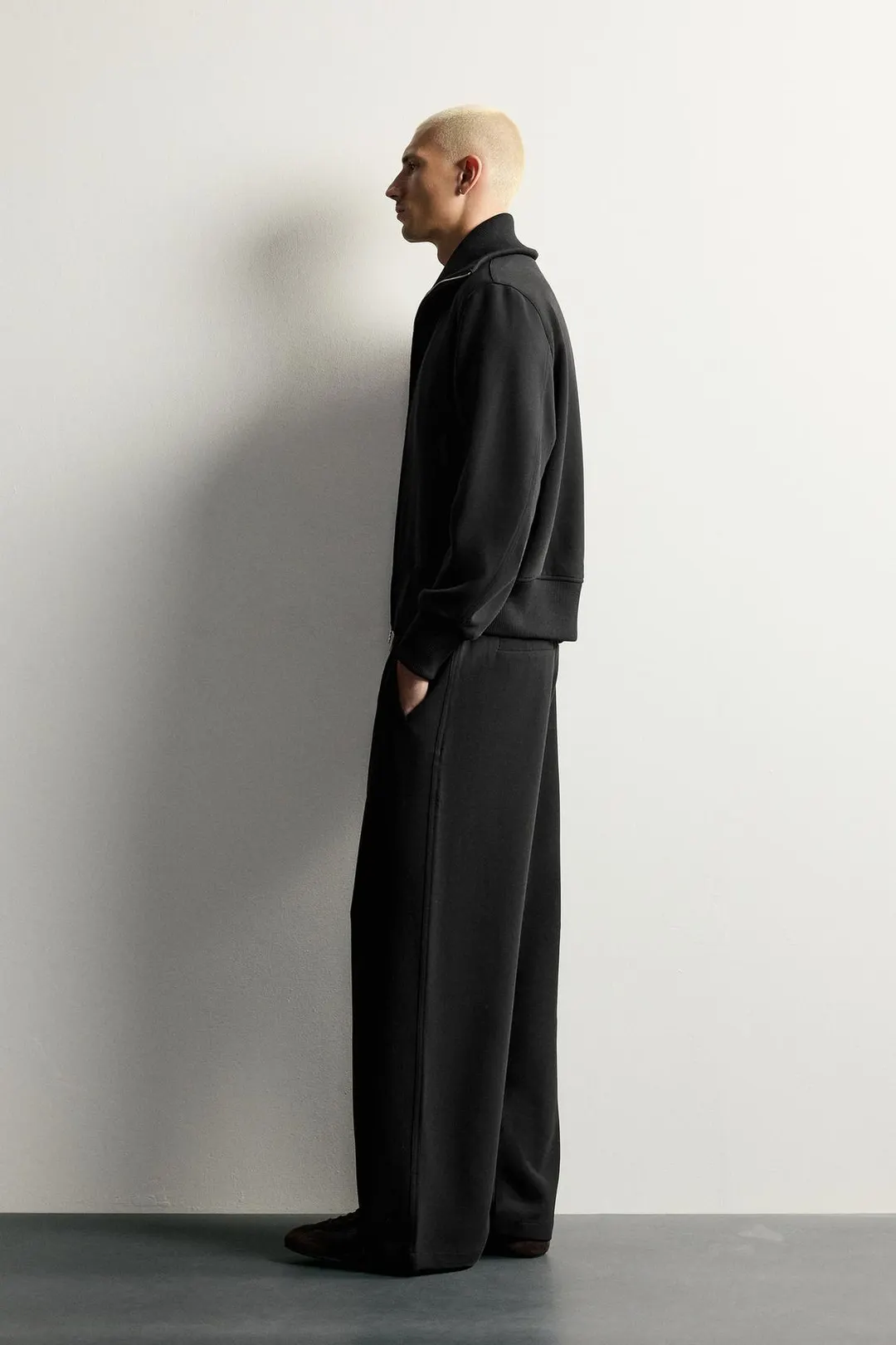 Брюки струящегося кроя с широкими штанинами, Zara