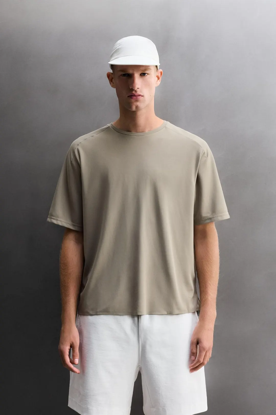 Футболка из технологичного структурного пике, Zara