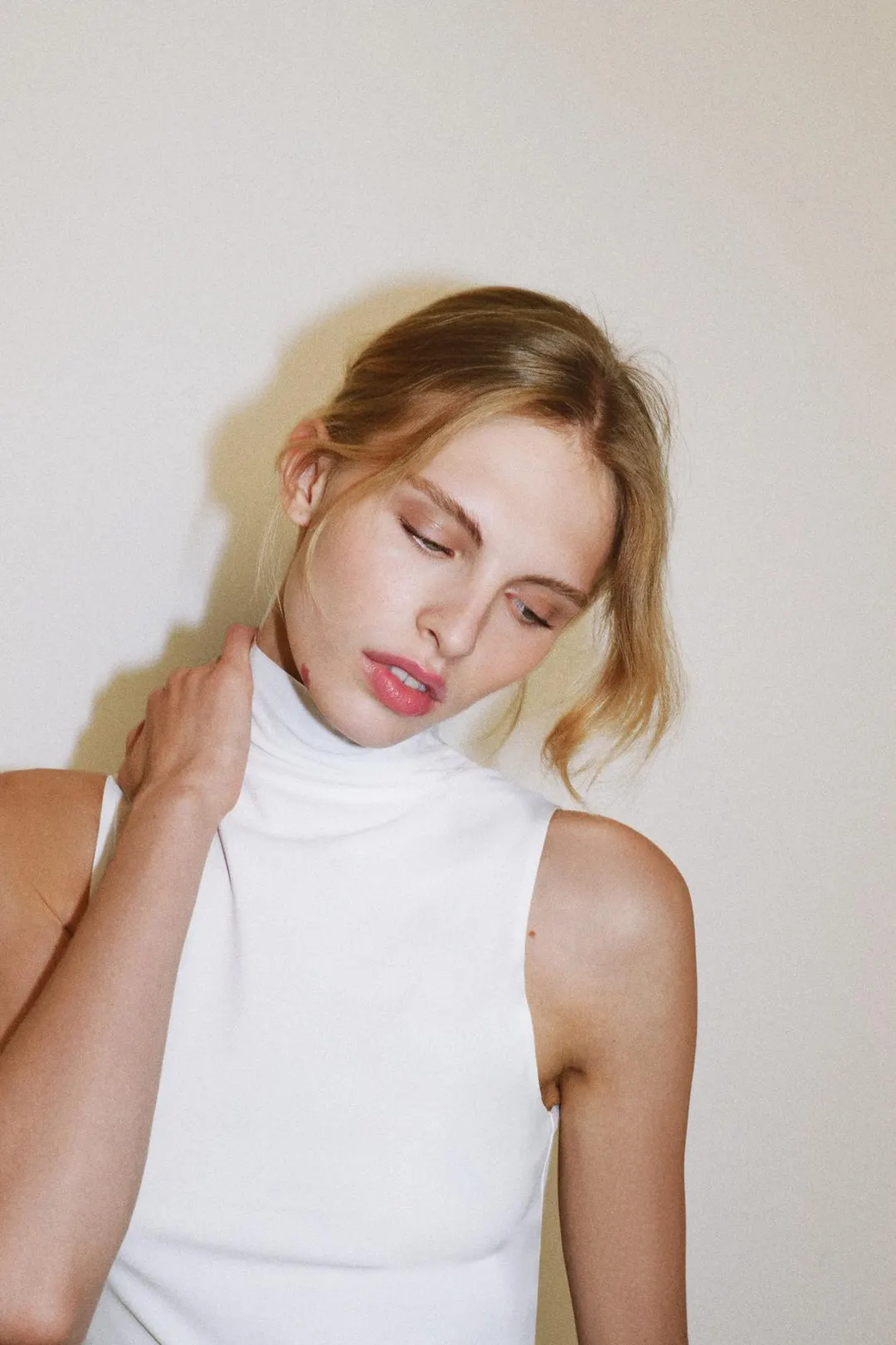 Топ с высоким воротником, Zara