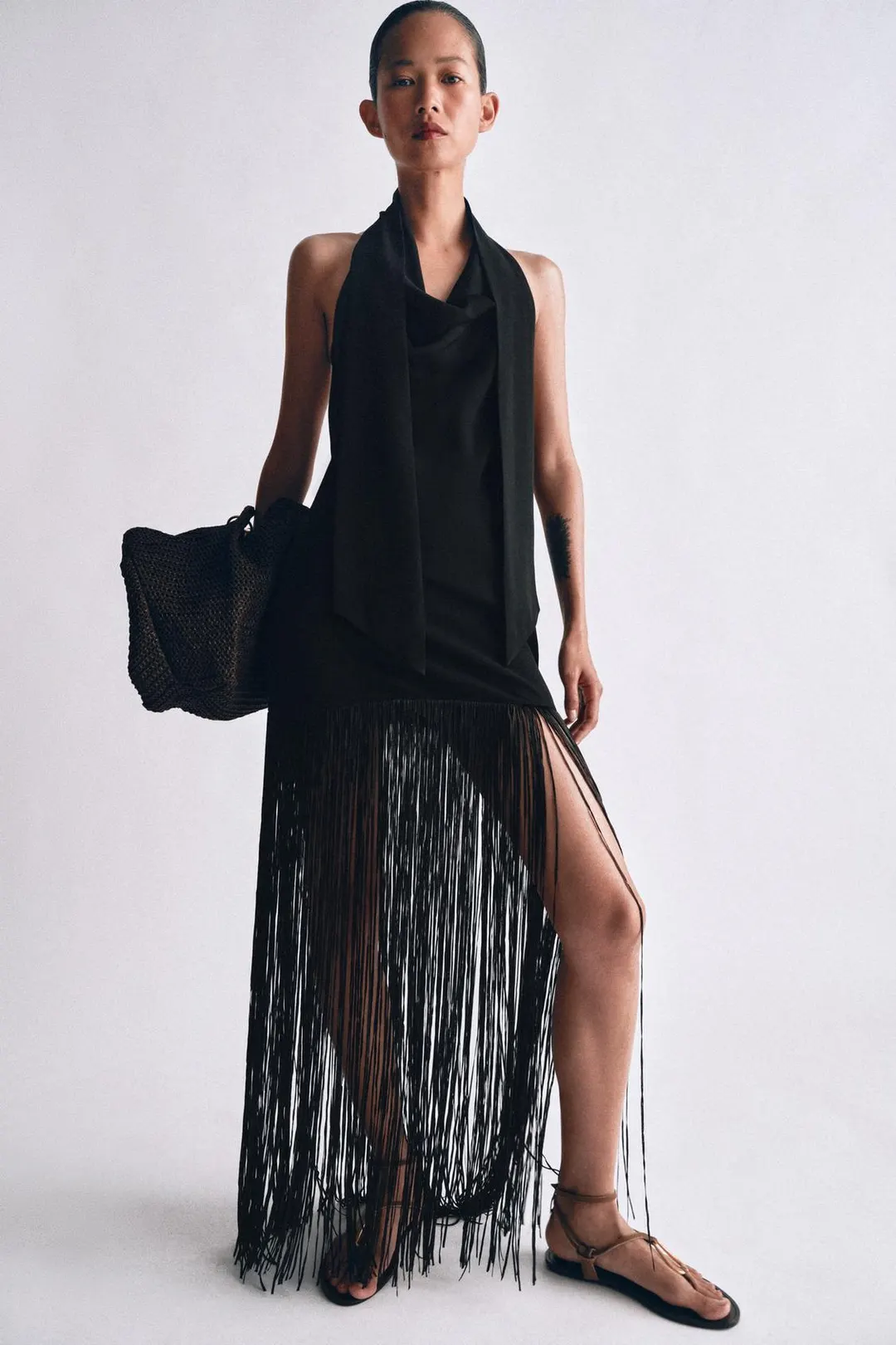 Сандалии из кожи с металлической деталью, Zara