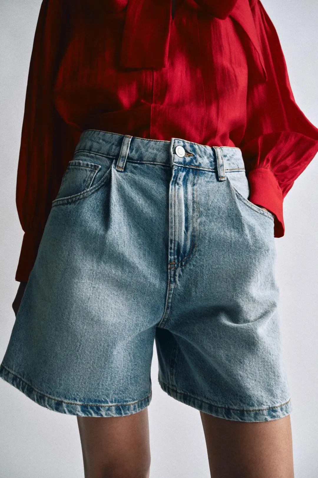 Джинсовые шорты ZW Collection с высокой посадкой, Zara
