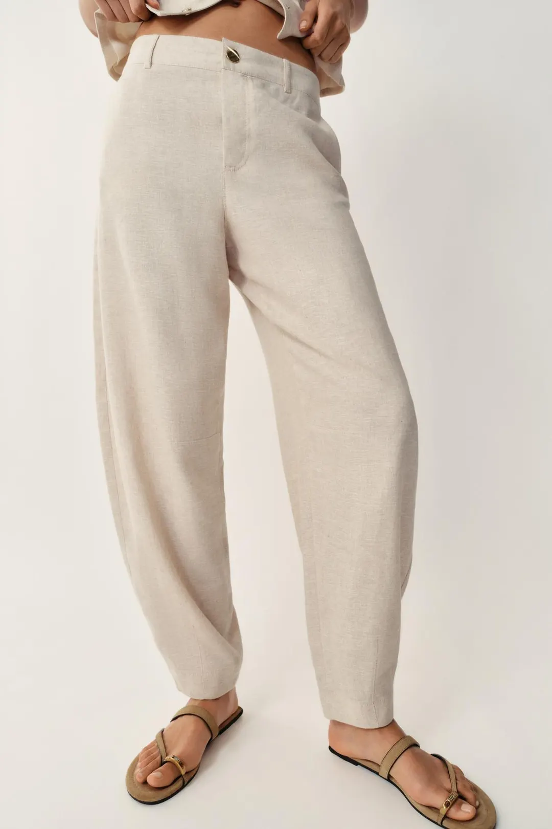 Брюки-баллоны из смесового льна, Zara