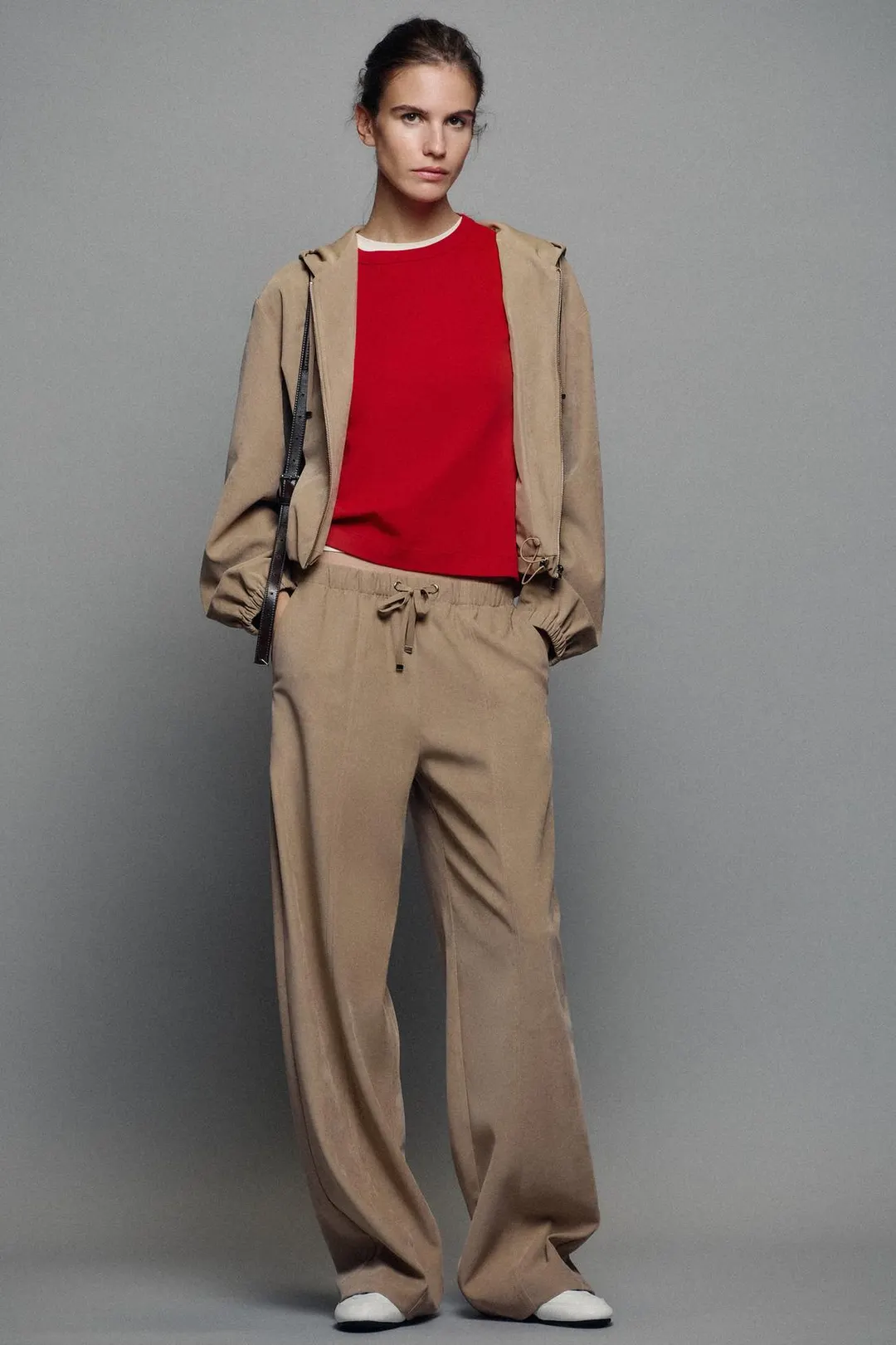 Брюки широкого кроя с эластичным поясом, Zara