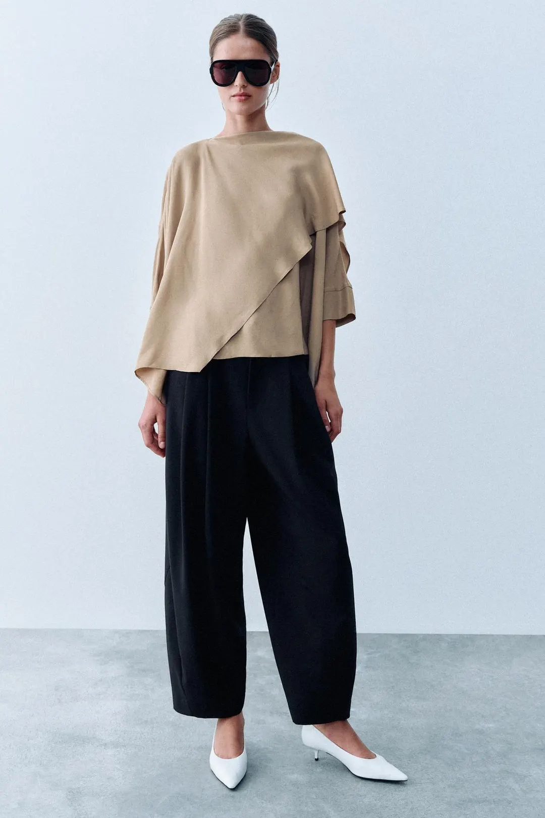 Струящаяся блузка с воротником-пелериной, Zara