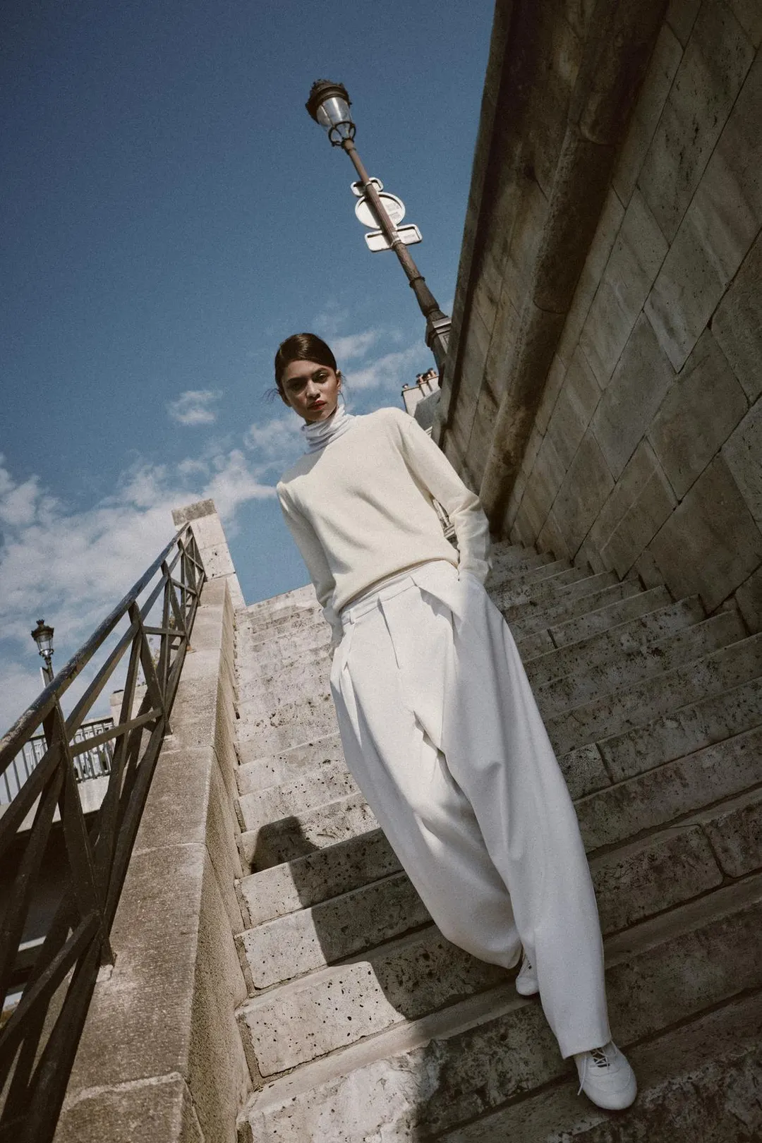 Брюки силуэта barrel с вытачками, Zara