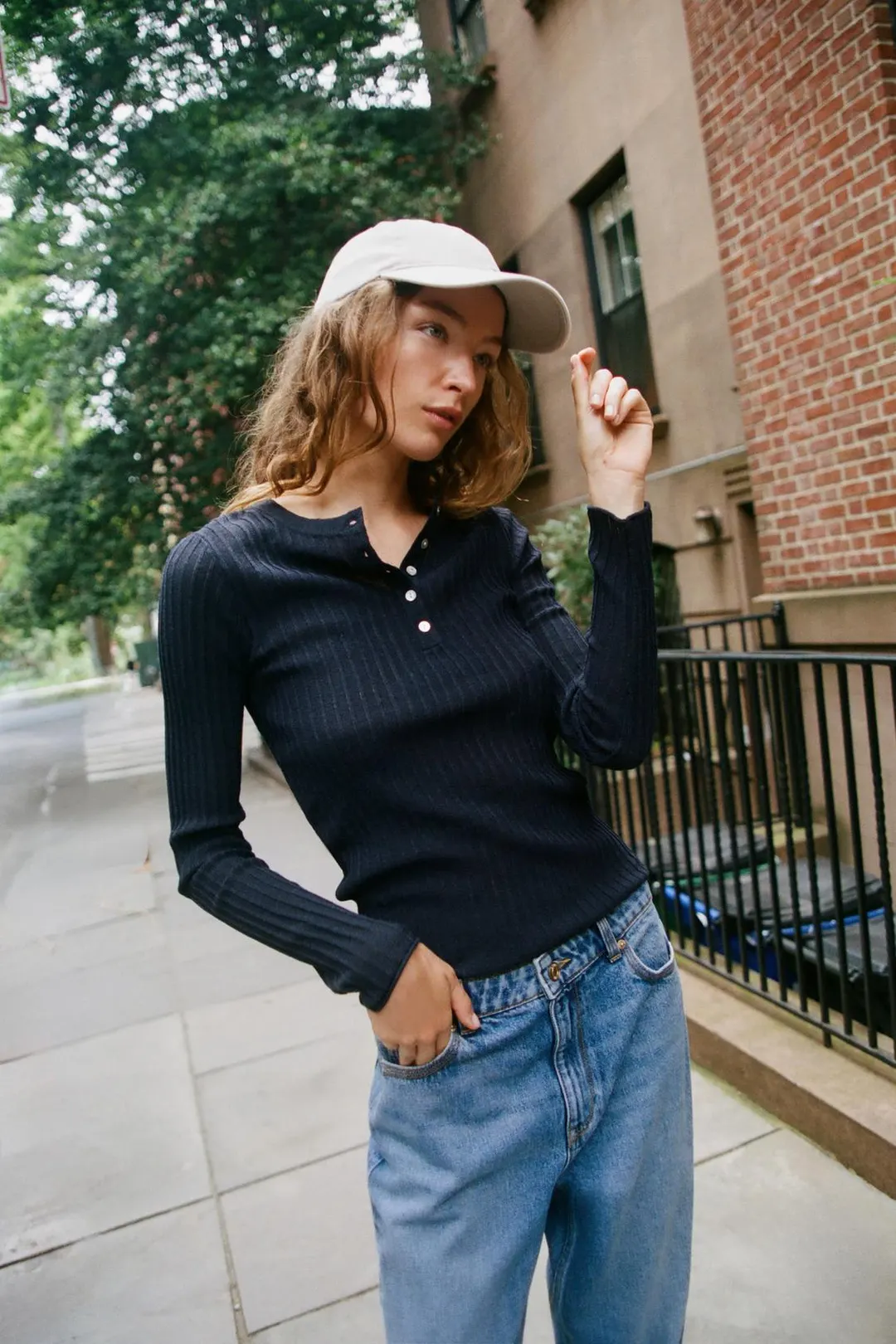 Футболка хенли на пуговицах, Zara