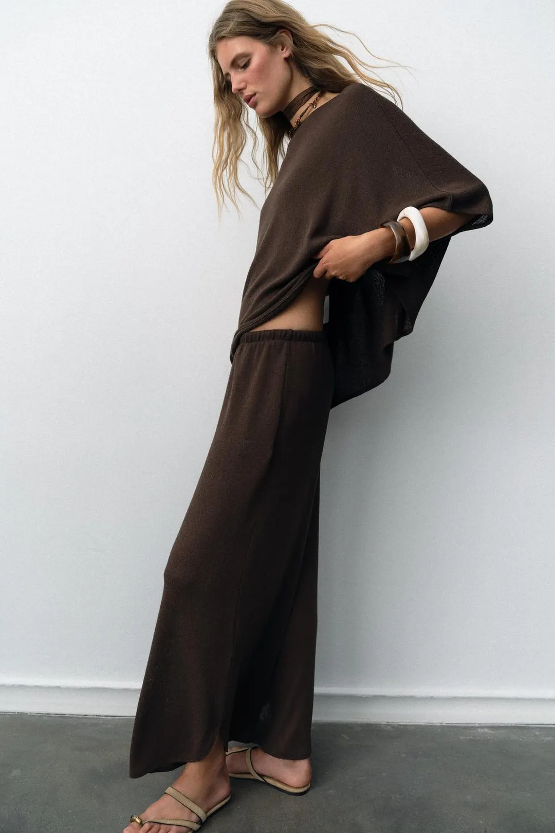 Брюки фактурные с разрезами, Zara