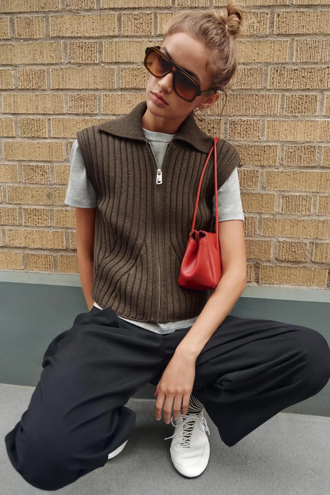 Жилет вязаный в рубчик, Zara