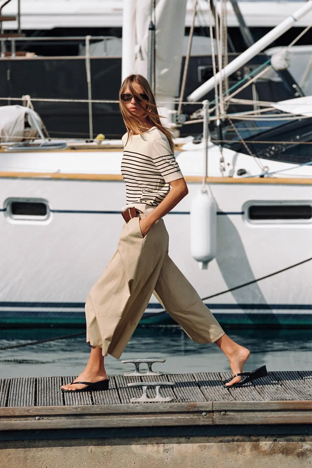Босоножки на танкетке, Zara