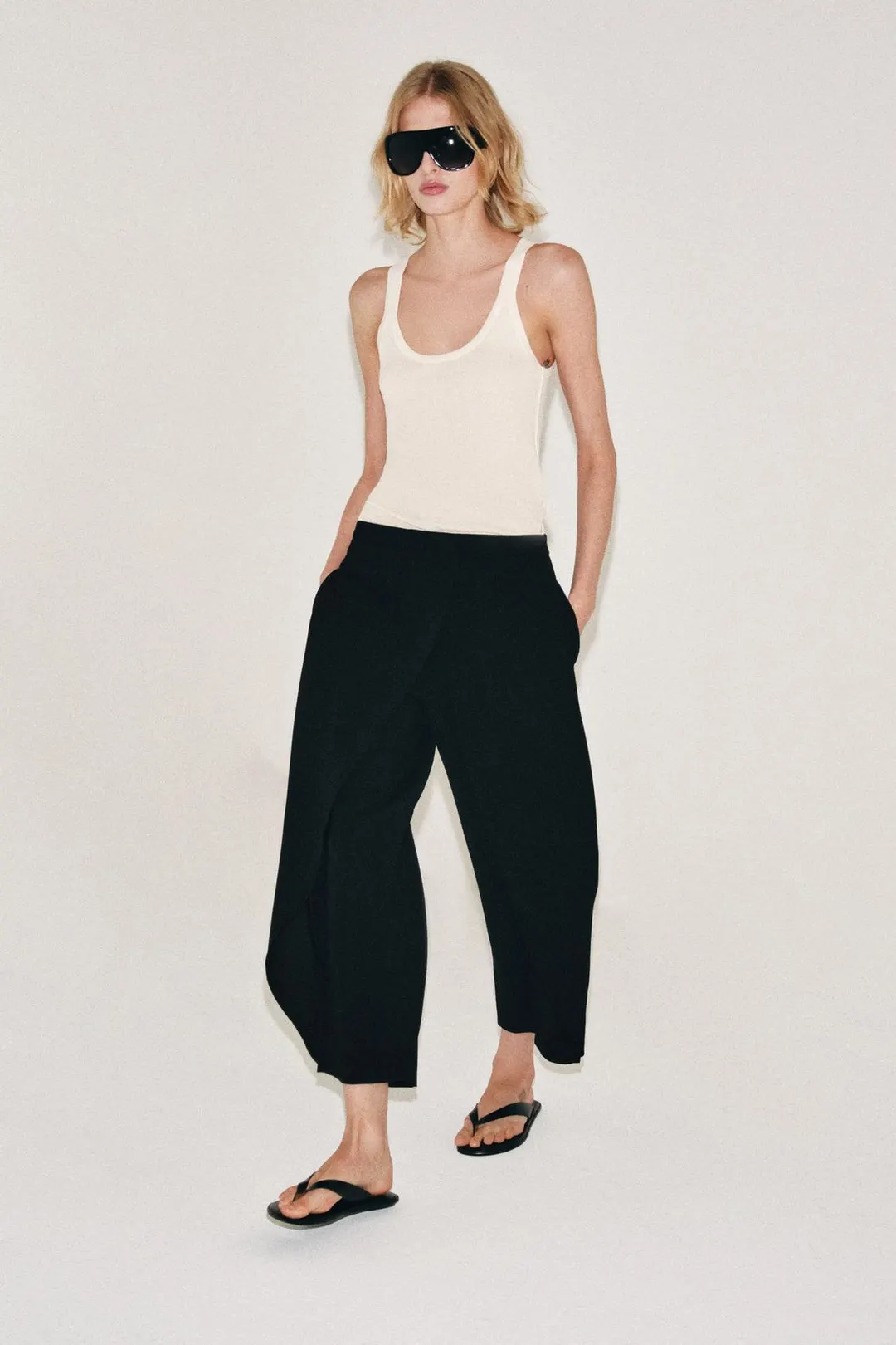 Брюки ZW Collection с защипами спереди, Zara