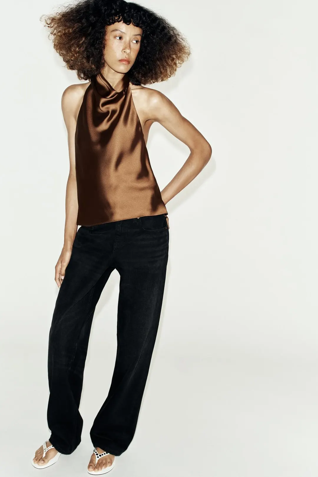 Атласный топ с бретелью халтер, Zara