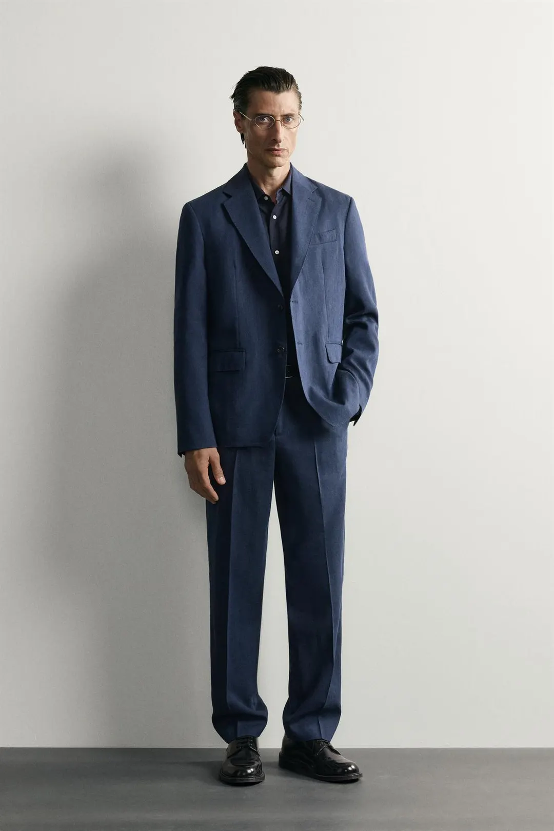 Костюмные брюки стандартного кроя из льна и шерсти, Zara