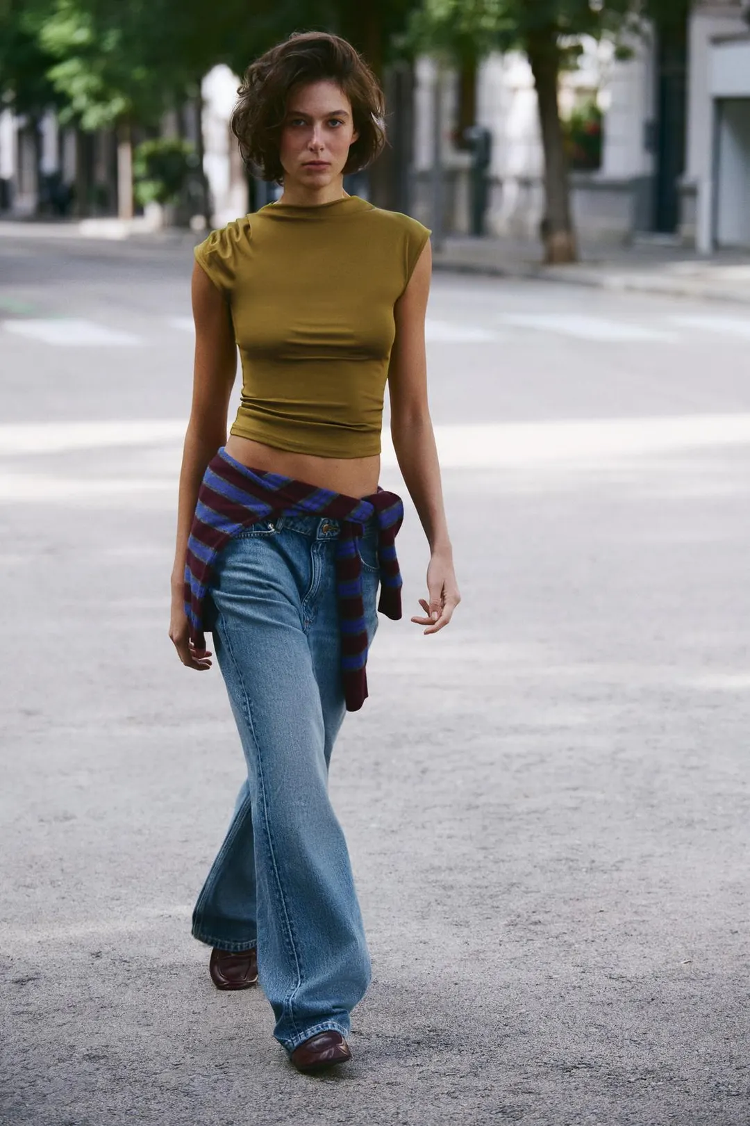 Футболка с драпированным вырезом, Zara