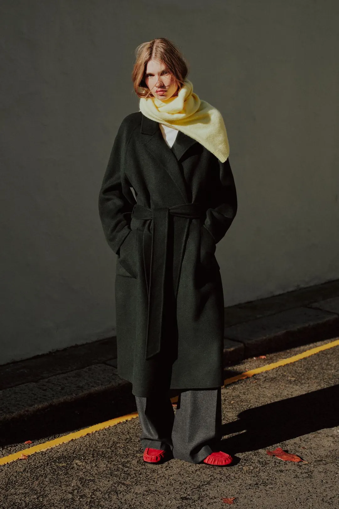 Пальто из смесовой шерсти с поясом, Zara