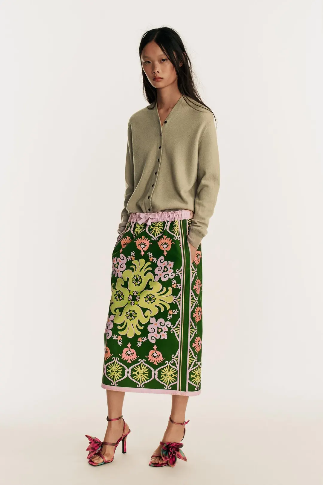 Босоножки с цветочным каблуком Limited Edition, Zara