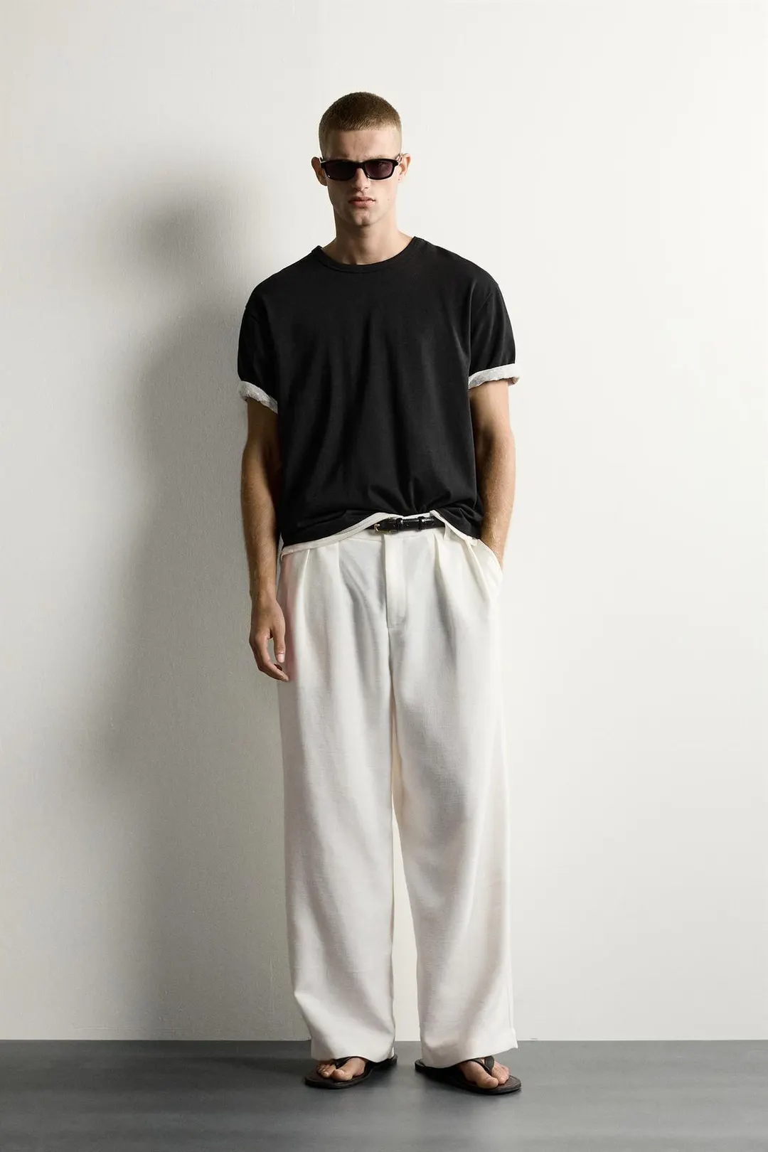 Фактурные брюки свободного кроя со складками, Zara