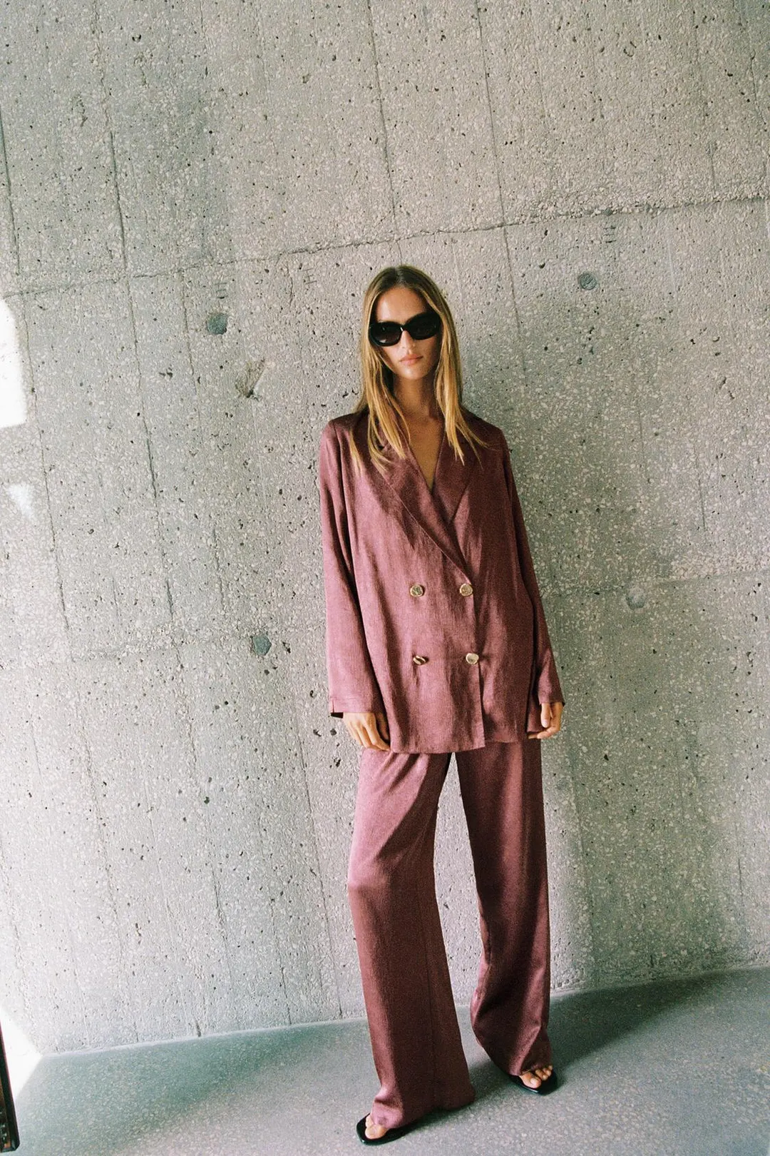 Широкие брюки с жатым эффектом, Zara