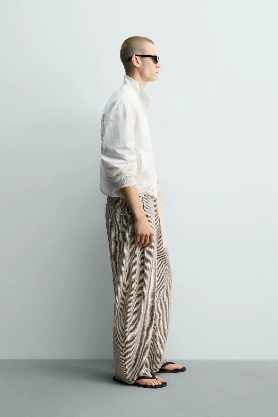 Брюки широкого кроя в полоску с поясом, Zara
