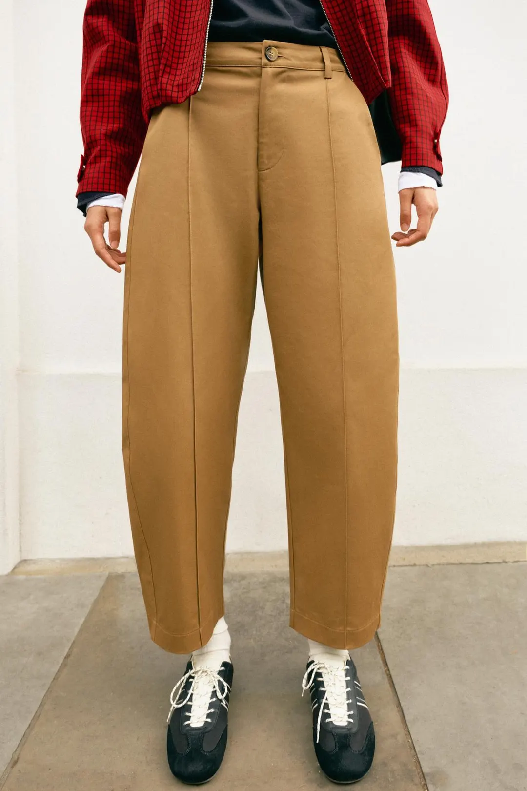 Брюки barrel с декоративными швами, Zara