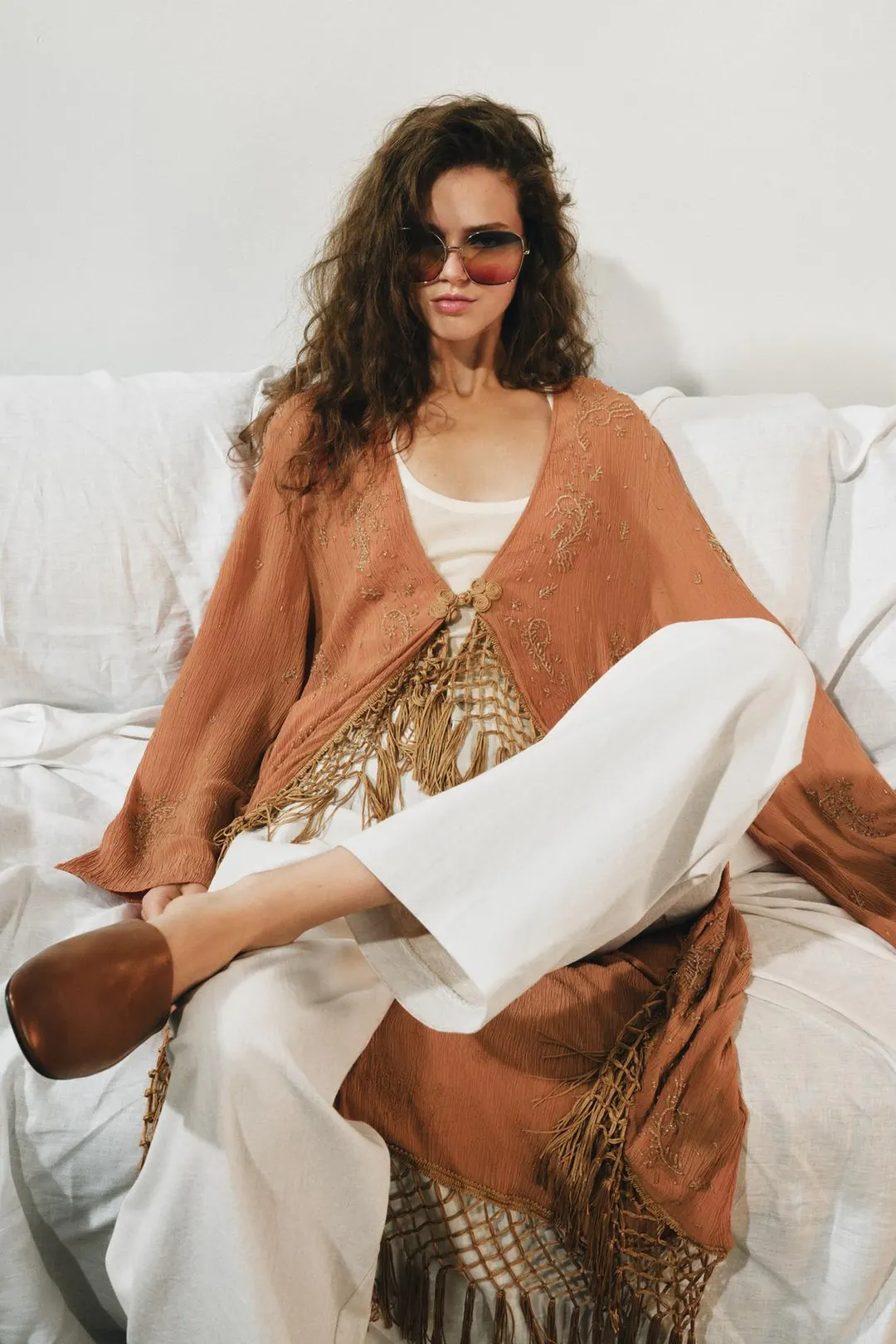 Кафтан с вышивкой ZW Collection, Zara