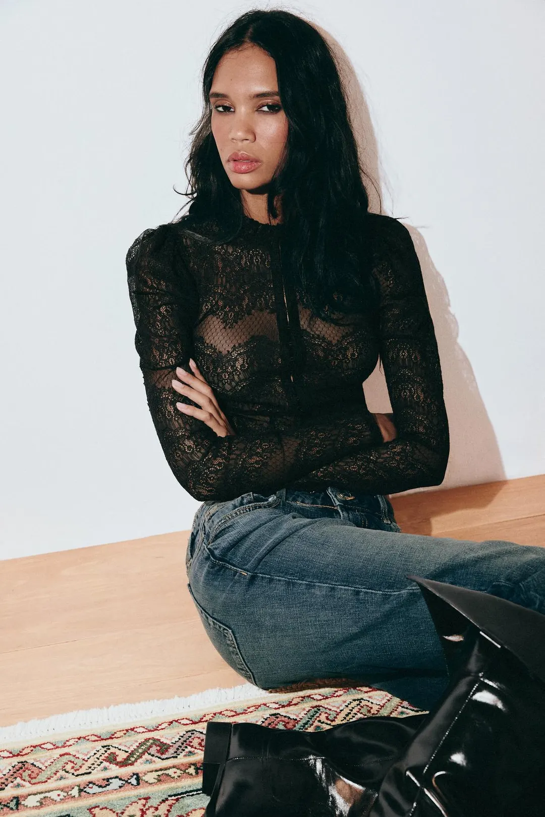 Топ-корсет из кружева, Zara