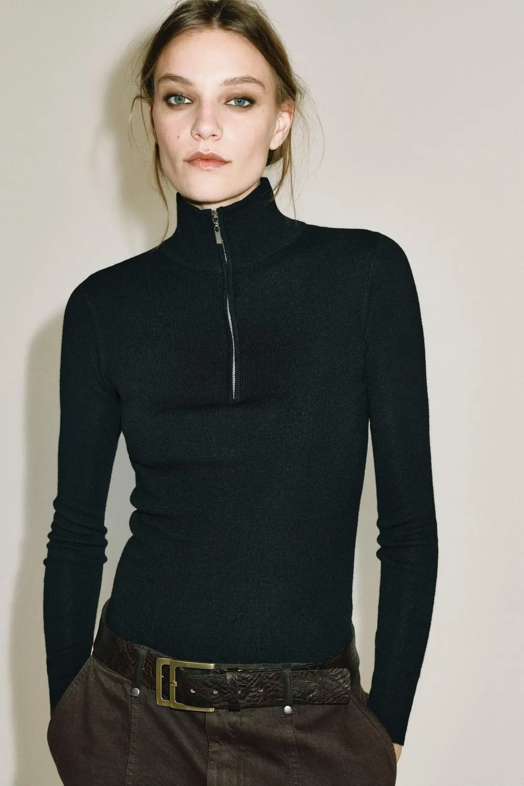 Трикотажный свитер с высоким воротником, Zara