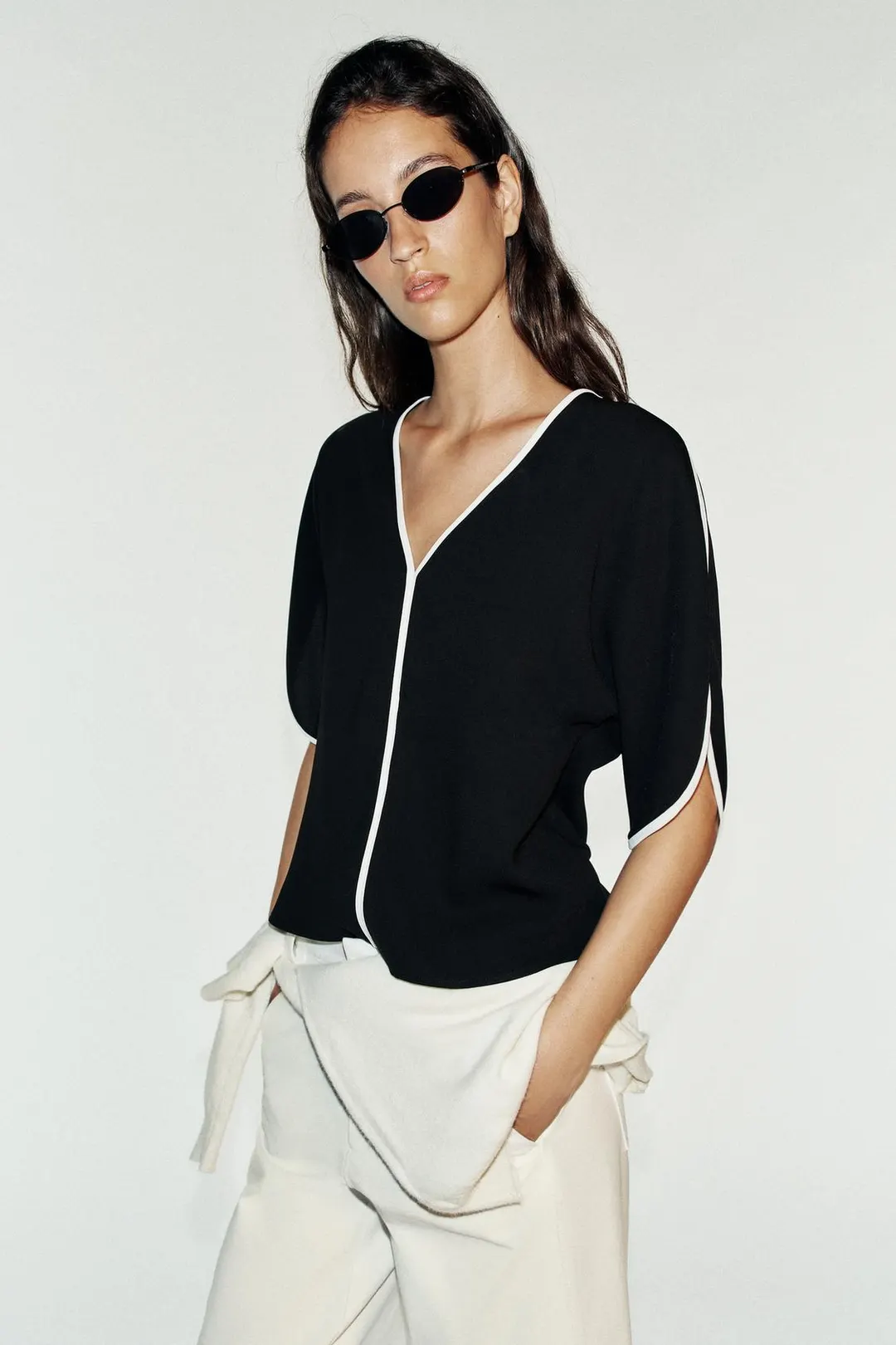 Топ с контрастной отделкой, Zara